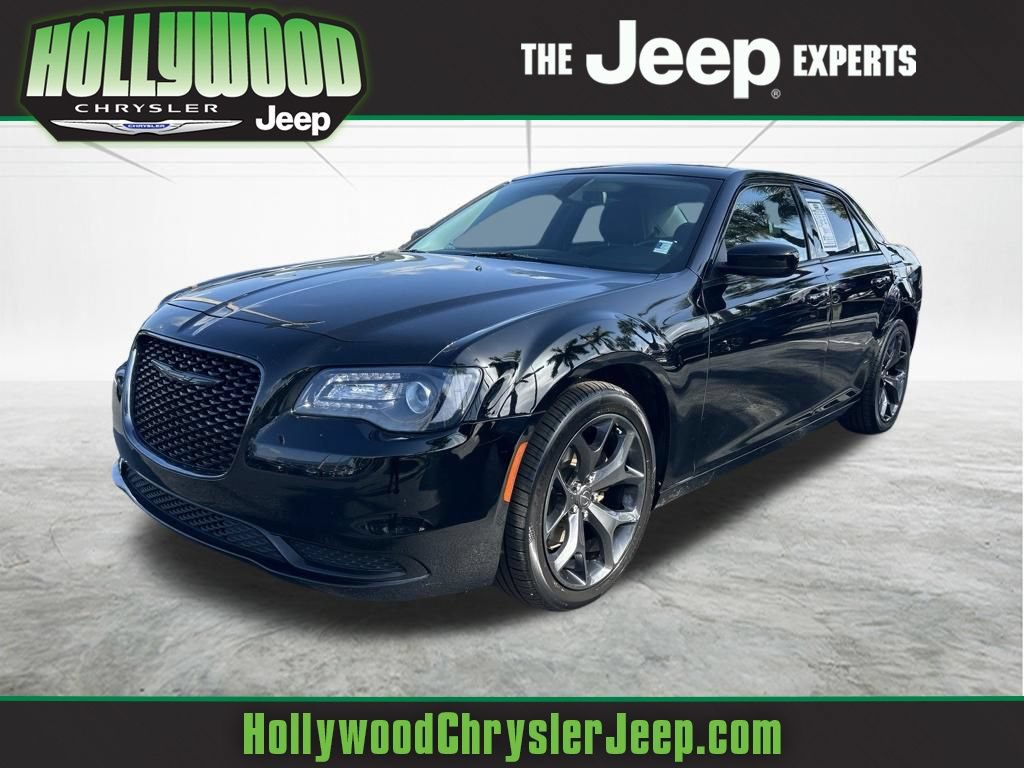 Used 2021 Chrysler 300 Touring w/ Sport Appearance Package RWD 360° Tour