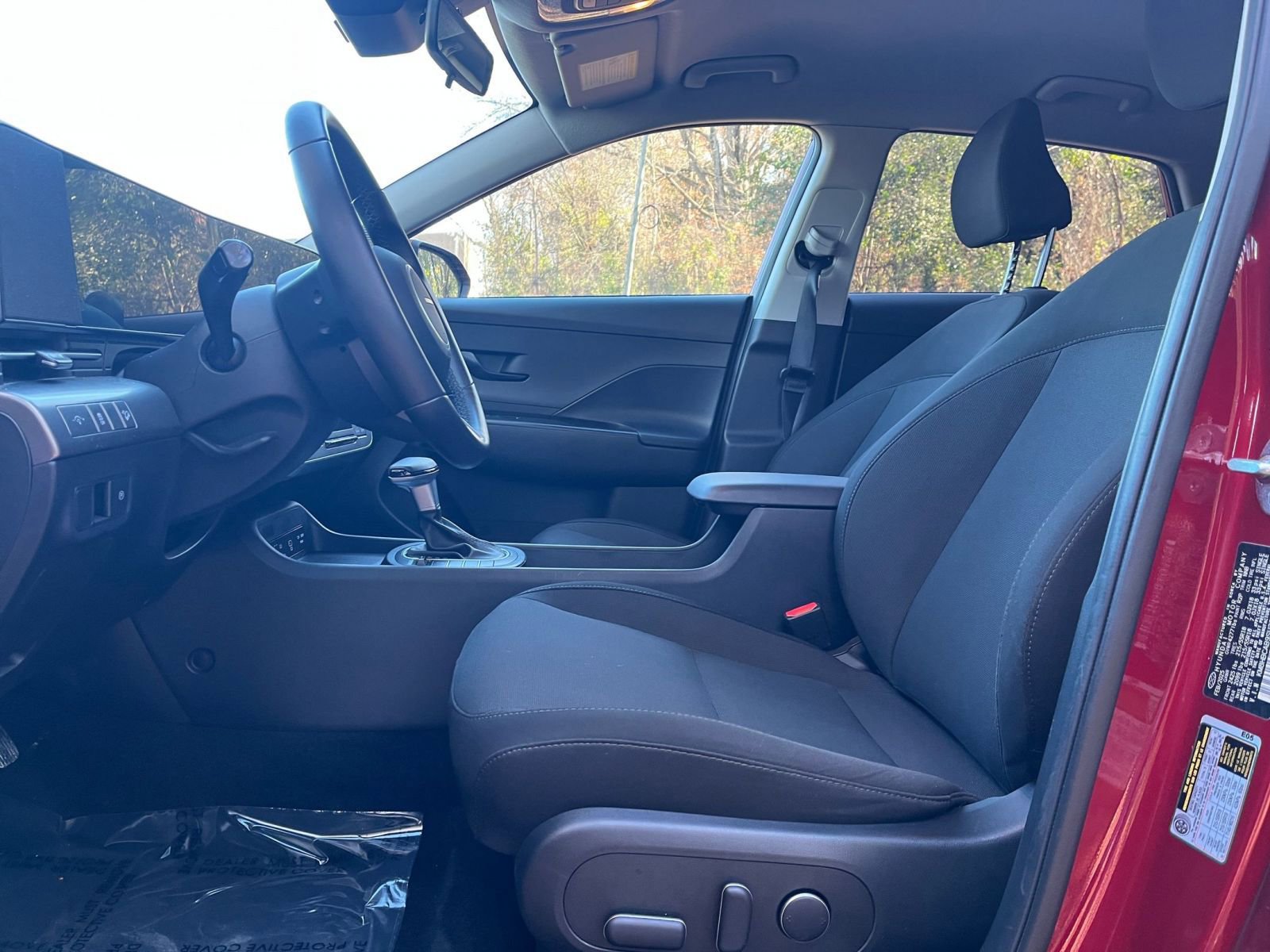 Used 2025 Hyundai Kona SEL image 27