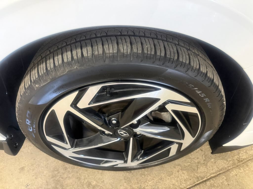 Certified 2026 Hyundai Sonata SEL FWD image 13