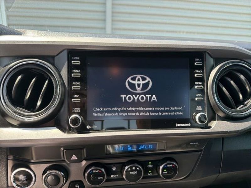 Used 2021 Toyota Tacoma TRD Off-Road image 7