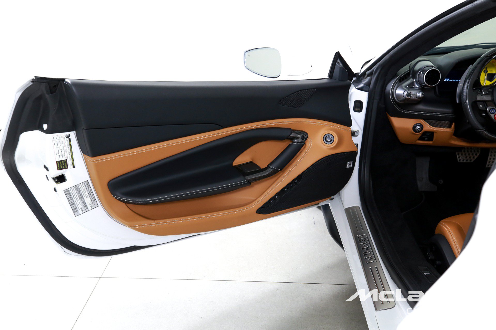 Used 2023 Ferrari F8 Tributo RWD image 11