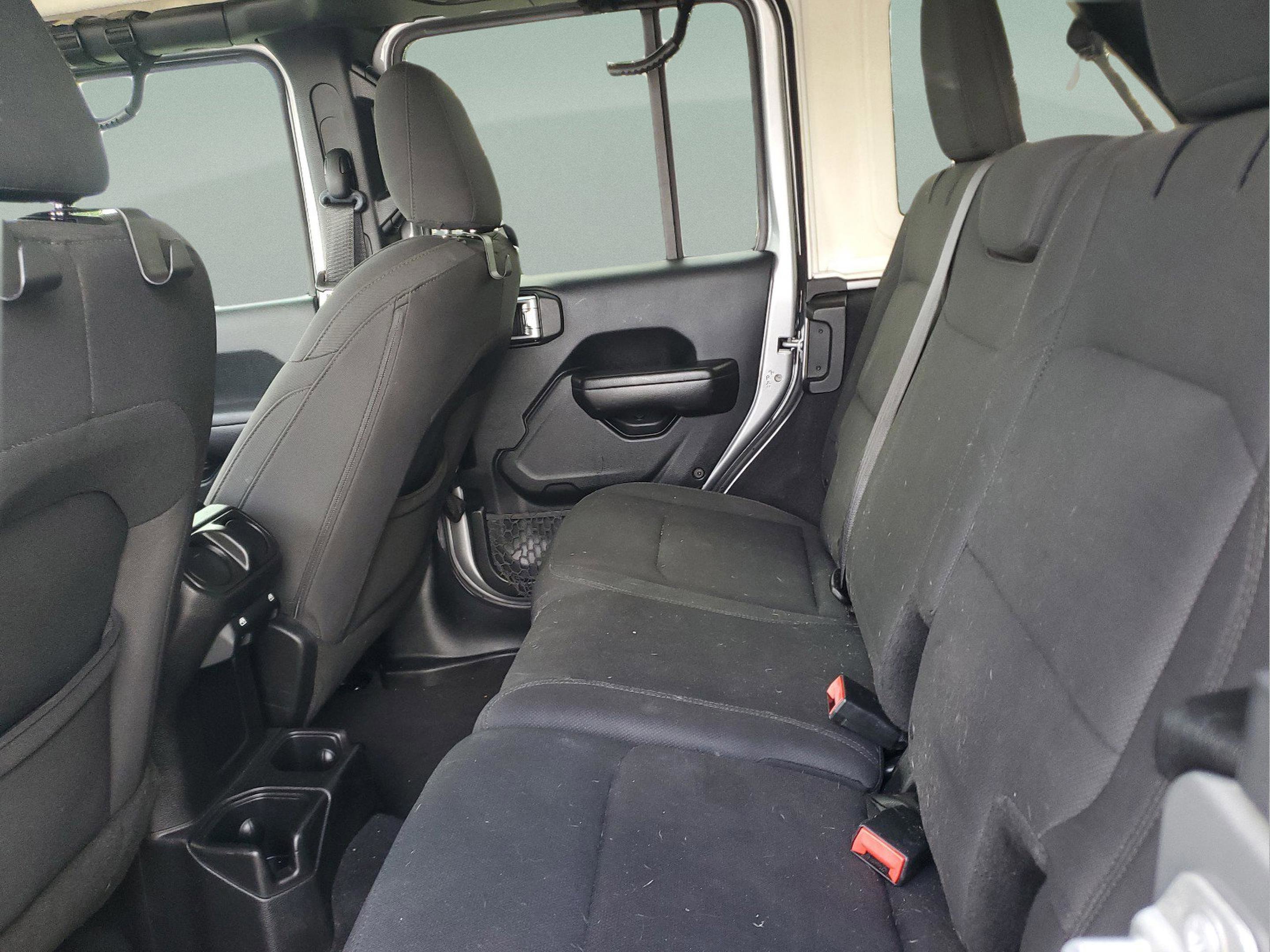 Certified 2018 Jeep Wrangler Unlimited Sport S image 6