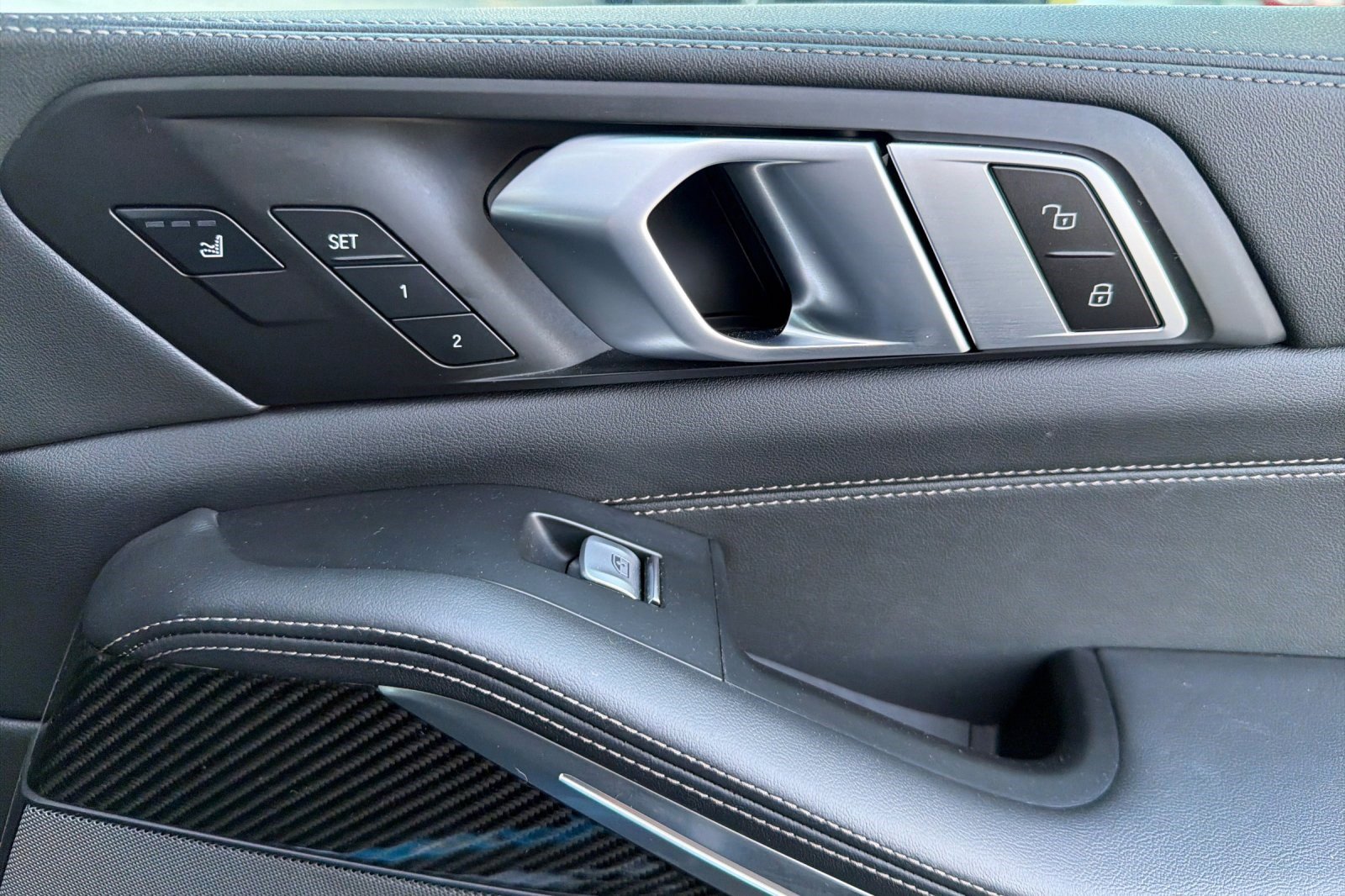 Certified 2024 BMW X7 M60i w/ Executive Package image 23