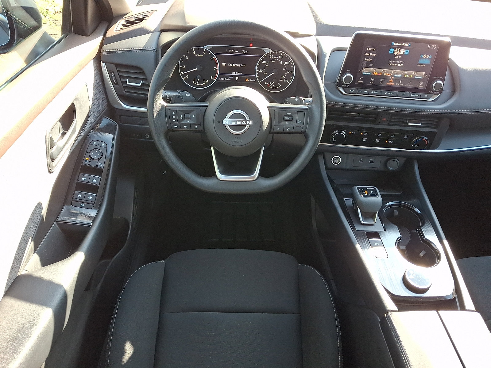 Used 2023 Nissan Rogue S AWD/4WD image 13