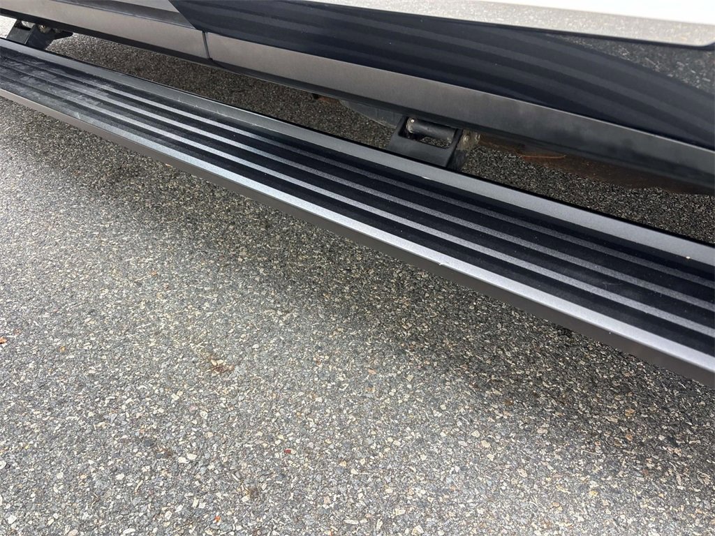 Used 2021 GMC Yukon Denali w/ Denali Ultimate Package image 8