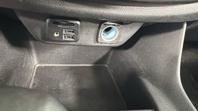 Used 2021 Chevrolet Traverse RS image 31