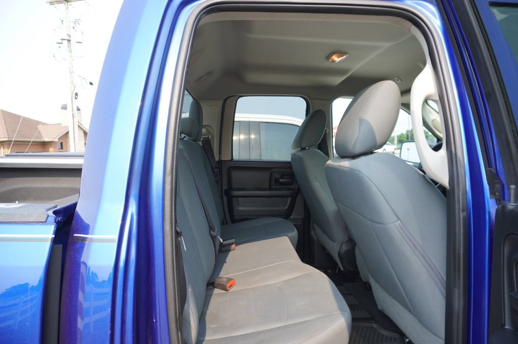 Used 2017 RAM 1500 Express AWD/4WD image 7