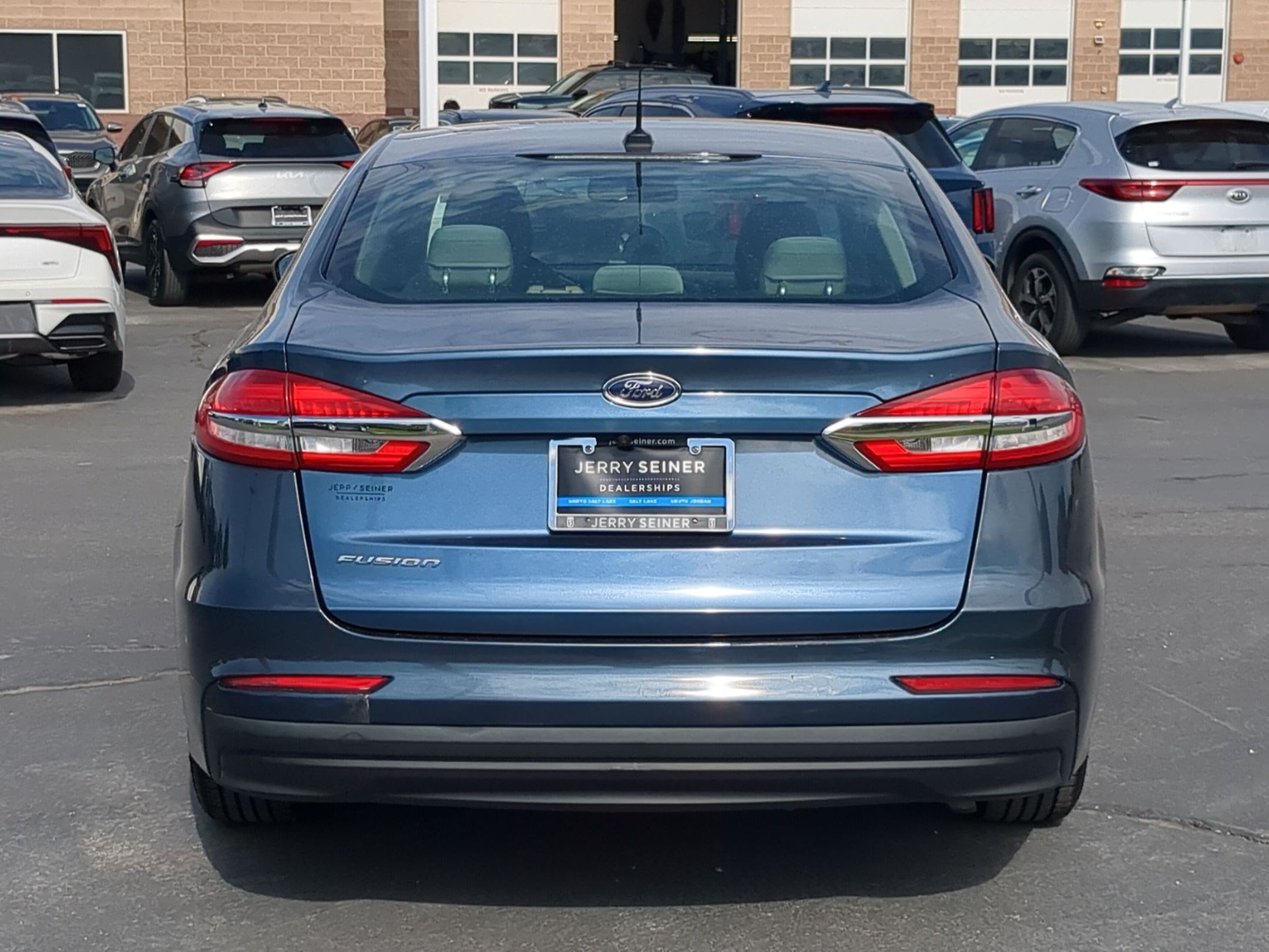 Used 2019 Ford Fusion S FWD image 5