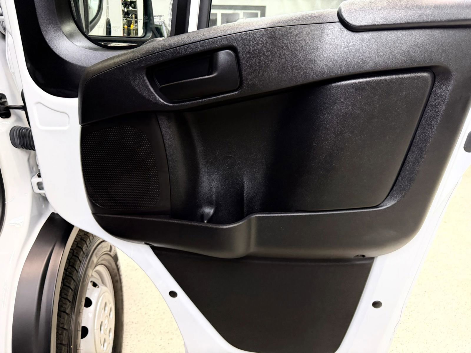 Used 2023 RAM ProMaster 2500 FWD image 27