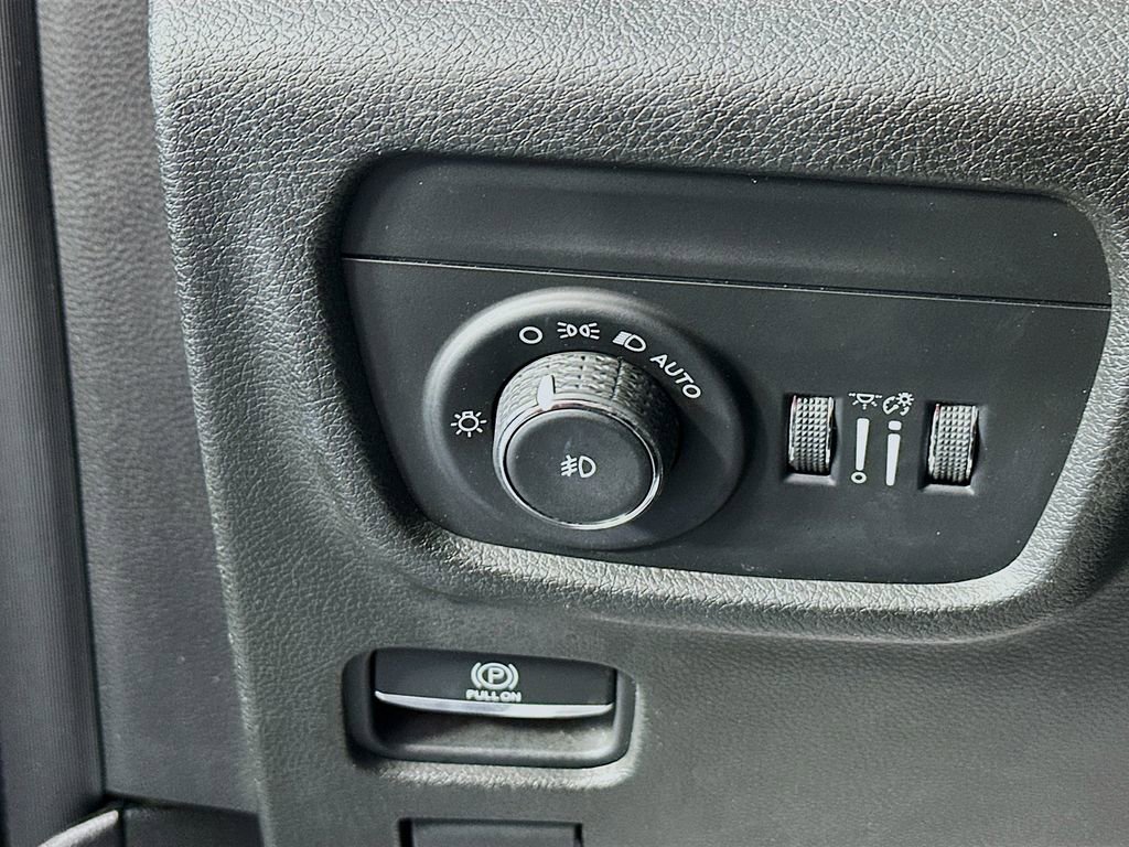Used 2021 Jeep Grand Cherokee L Limited image 10