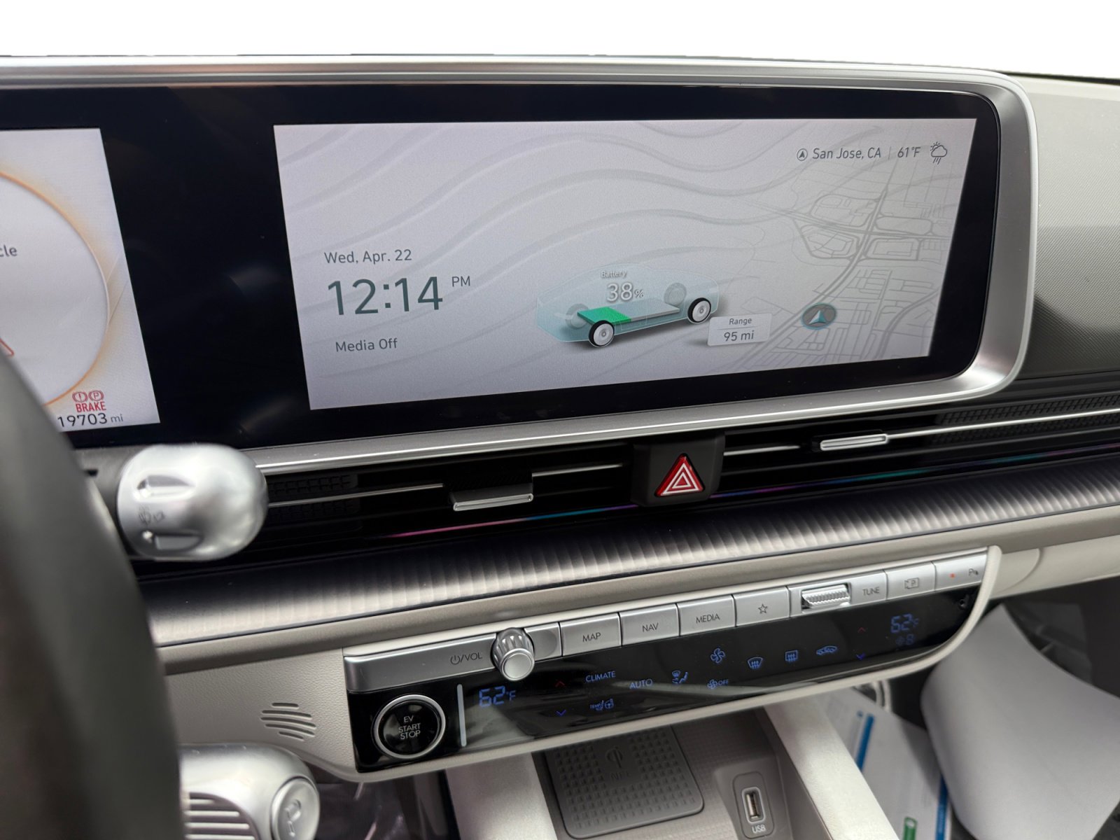 Used 2023 Hyundai Ioniq 6 Limited RWD image 12