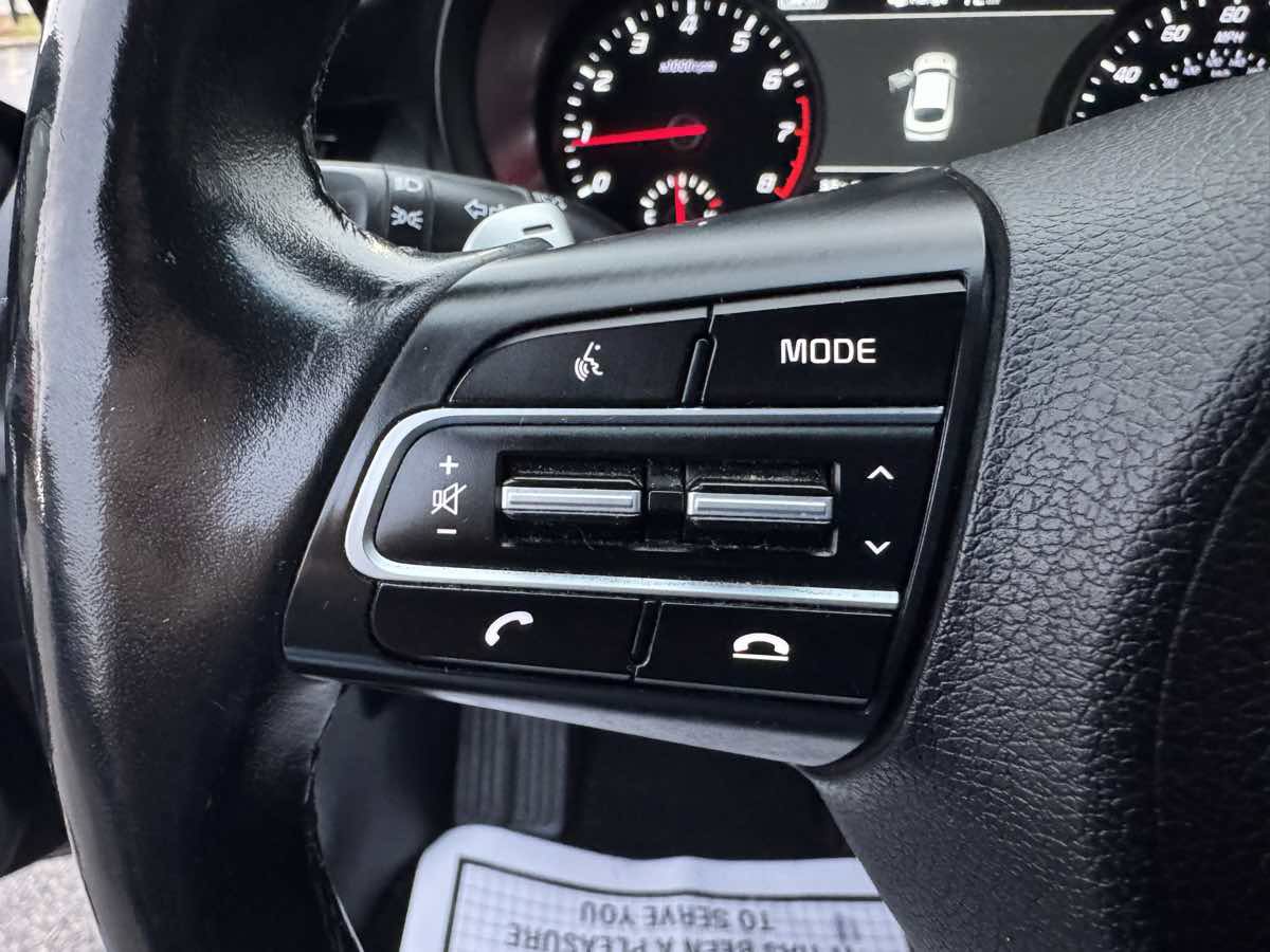 Used 2018 Kia Stinger Premium image 14