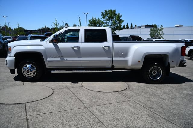 Used 2016 GMC Sierra 3500 Denali w/ Duramax Plus Package AWD/4WD image 4