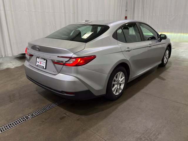 Certified 2025 Toyota Camry LE AWD/4WD image 5