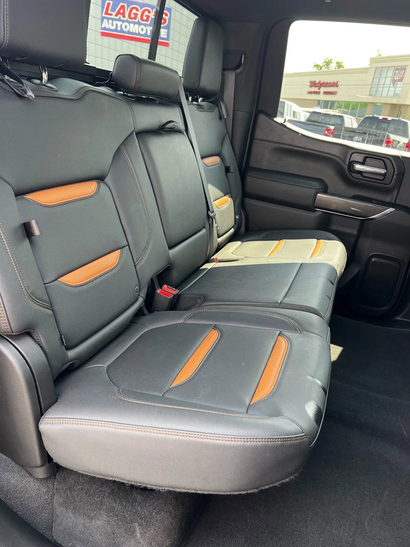Used 2022 GMC Sierra 1500 AT4 w/ AT4 Premium Package image 15