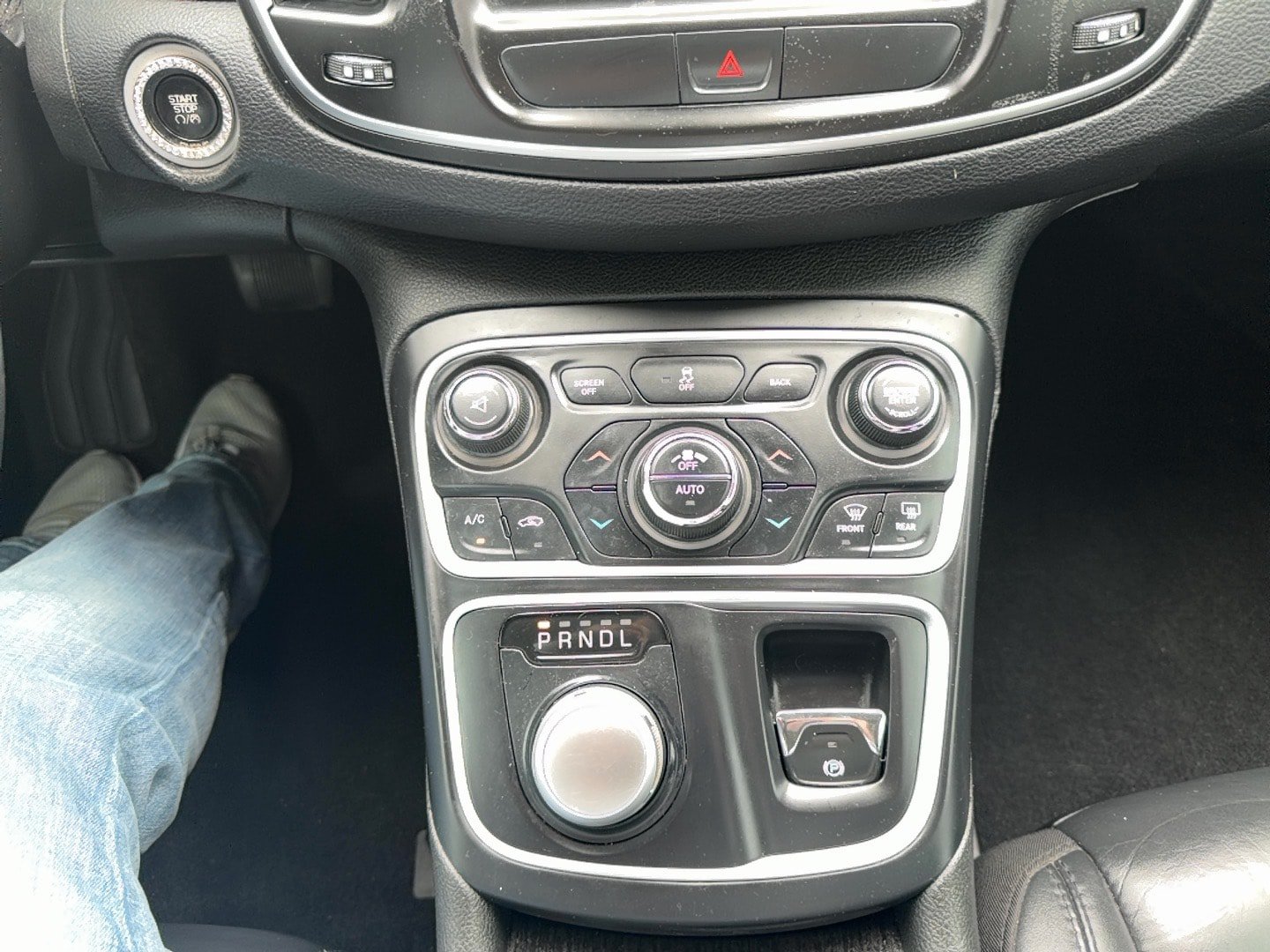 Used 2015 Chrysler 200 C w/ Navigation & Sound Group I FWD image 15