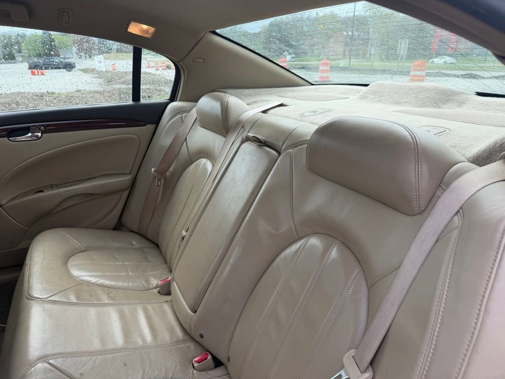 Used 2007 Buick Lucerne CXL FWD image 7