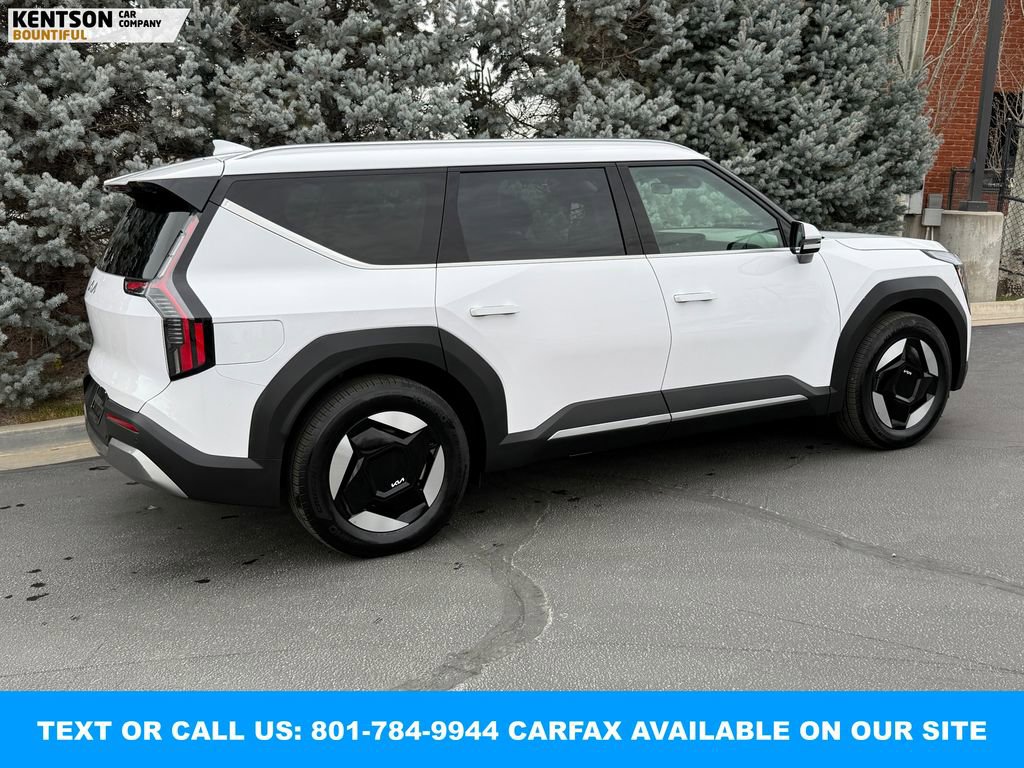 Used 2025 Kia EV9 Wind image 9