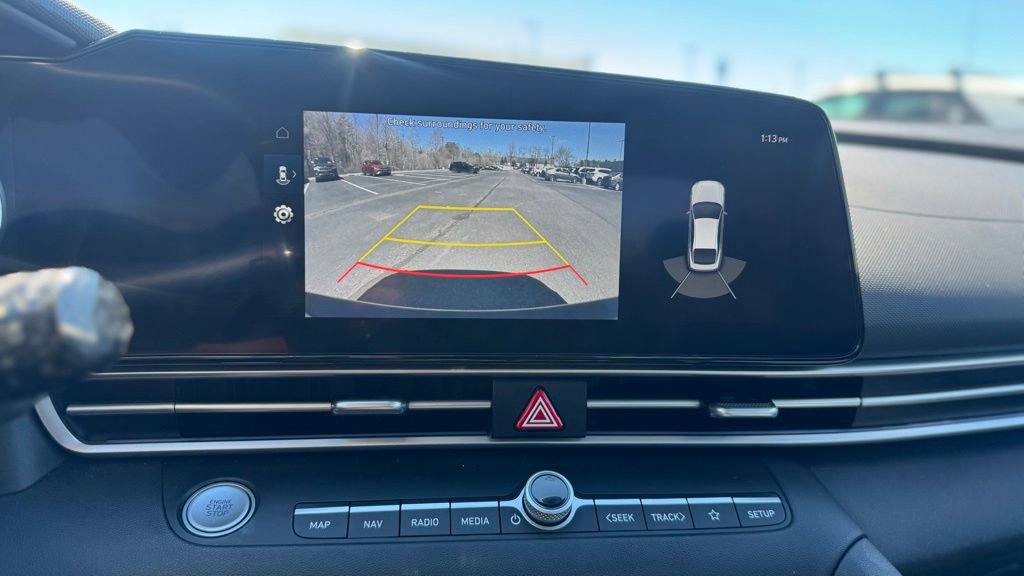 Certified 2023 Hyundai Elantra Limited FWD image 14