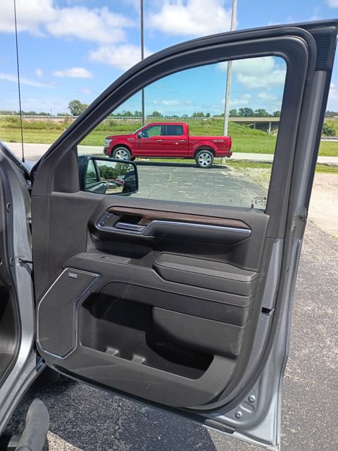 Used 2024 Chevrolet Silverado 1500 RST AWD/4WD image 29