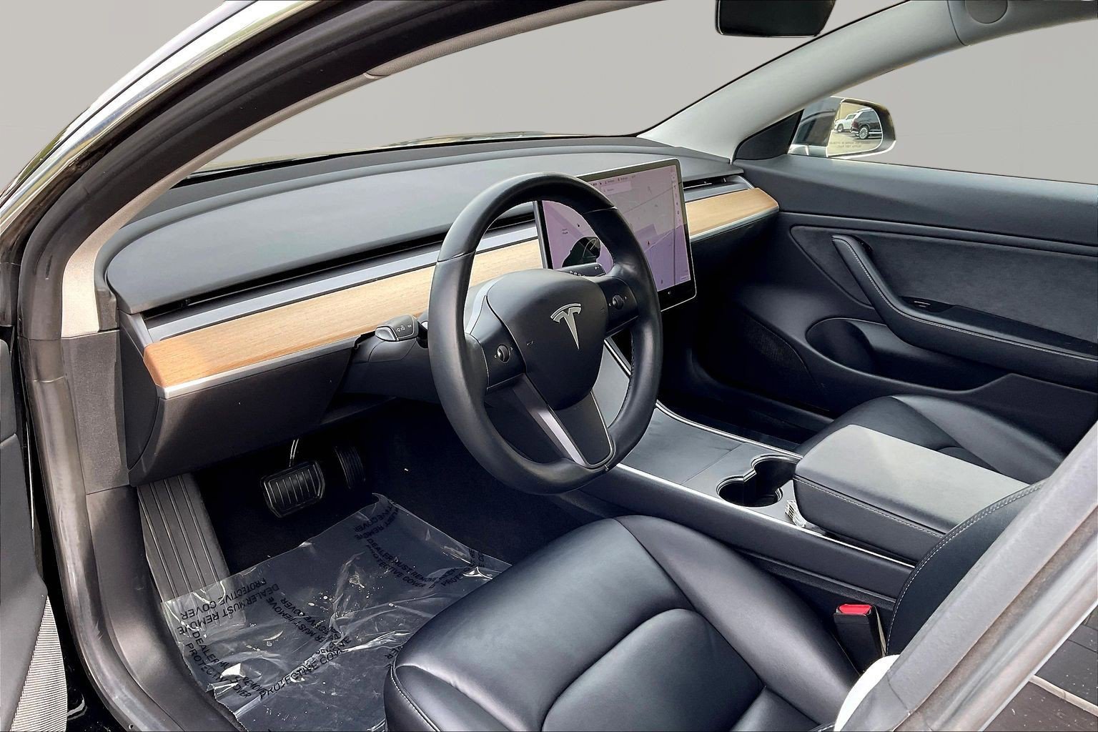 Used 2018 Tesla Model 3 Long Range RWD image 15