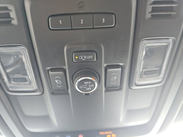 Used 2021 GMC Yukon Denali w/ Max Trailering Package image 23