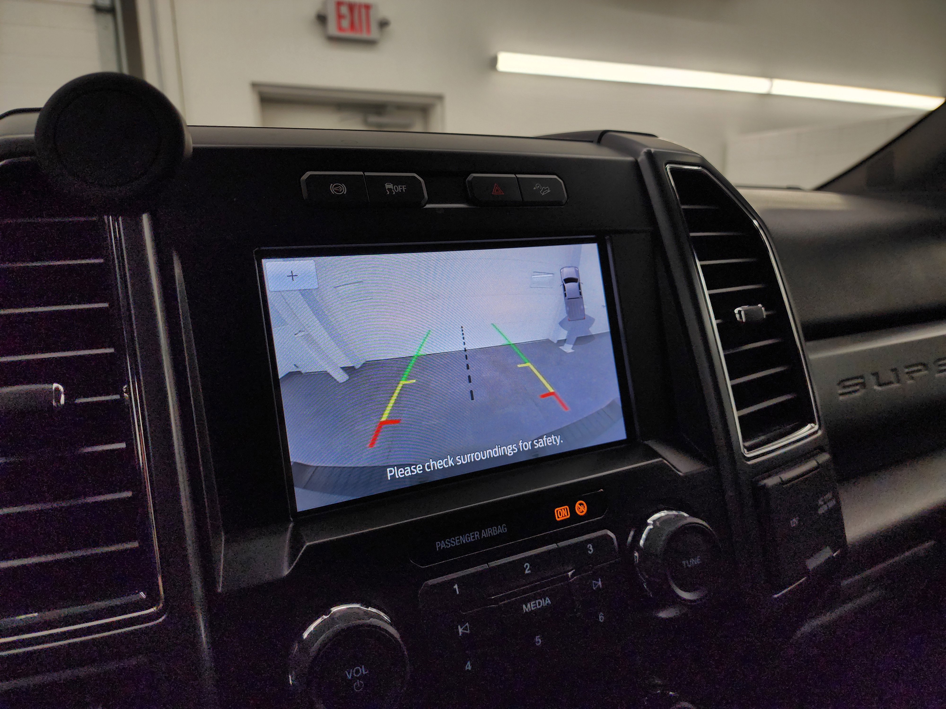 Used 2022 Ford F250 XLT w/ Black Appearance Package image 16