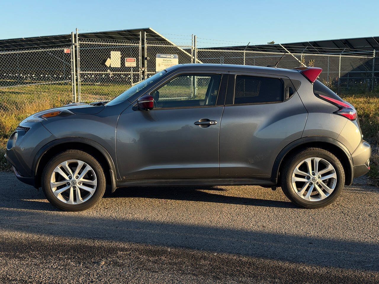 Used 2015 Nissan Juke SL AWD/4WD image 2