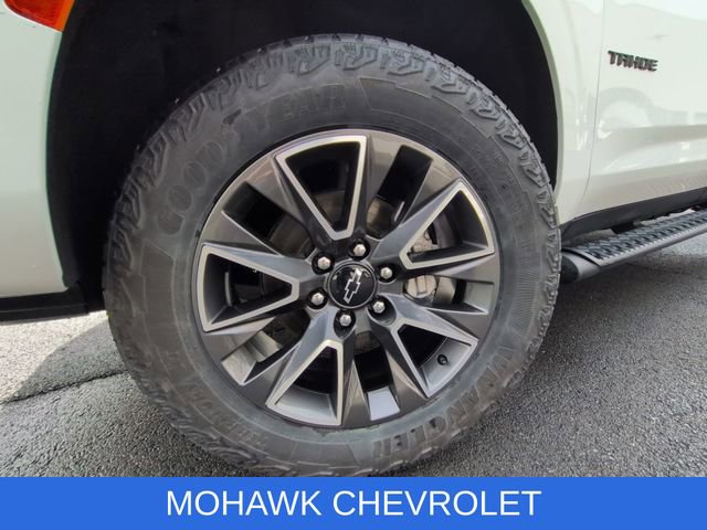 Certified 2024 Chevrolet Tahoe Z71 w/ Luxury Package image 35