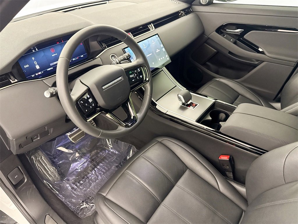 Certified 2024 Land Rover Range Rover Evoque Dynamic SE image 9