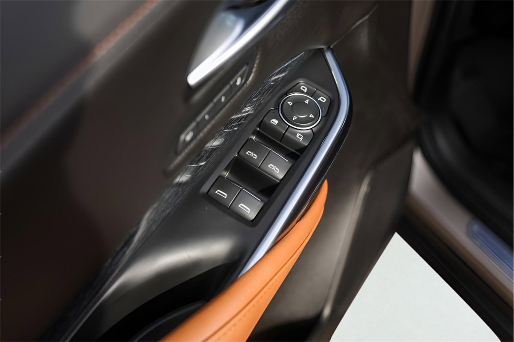 Used 2024 Cadillac XT4 Premium Luxury w/ Active Safety Package image 26