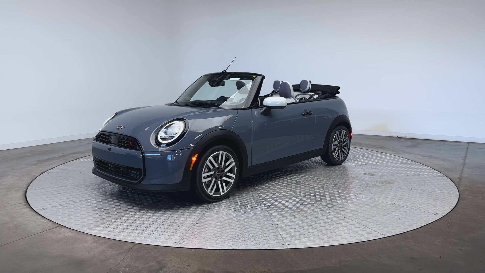 New 2026 MINI Cooper S FWD image 4