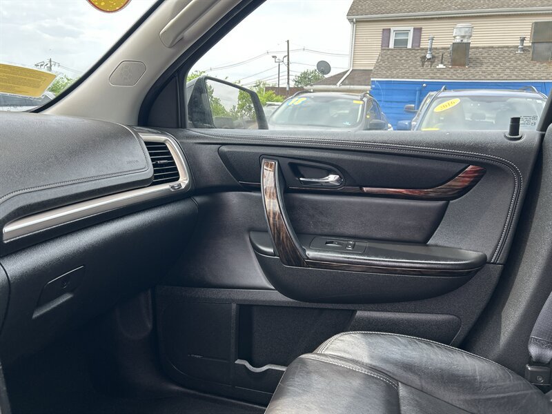 Used 2015 GMC Acadia Denali AWD/4WD image 12