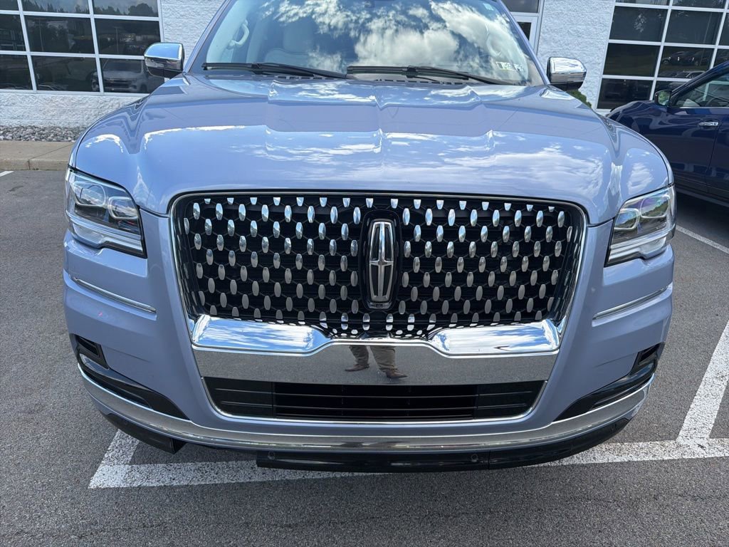 Used 2024 Lincoln Navigator Black Label AWD/4WD image 9