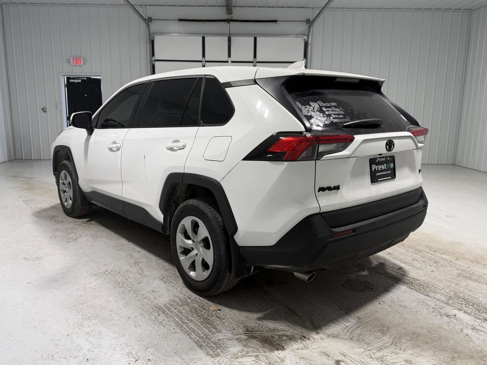 Used 2023 Toyota RAV4 LE image 4