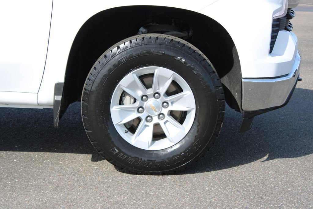 Used 2025 Chevrolet Silverado 1500 LT w/ Work Truck Package AWD/4WD image 12