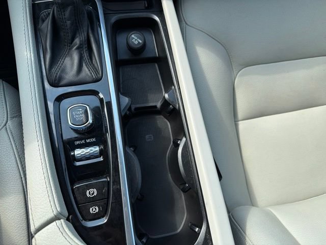 Used 2019 Volvo XC90 T6 Momentum w/ Advanced Package AWD/4WD image 23