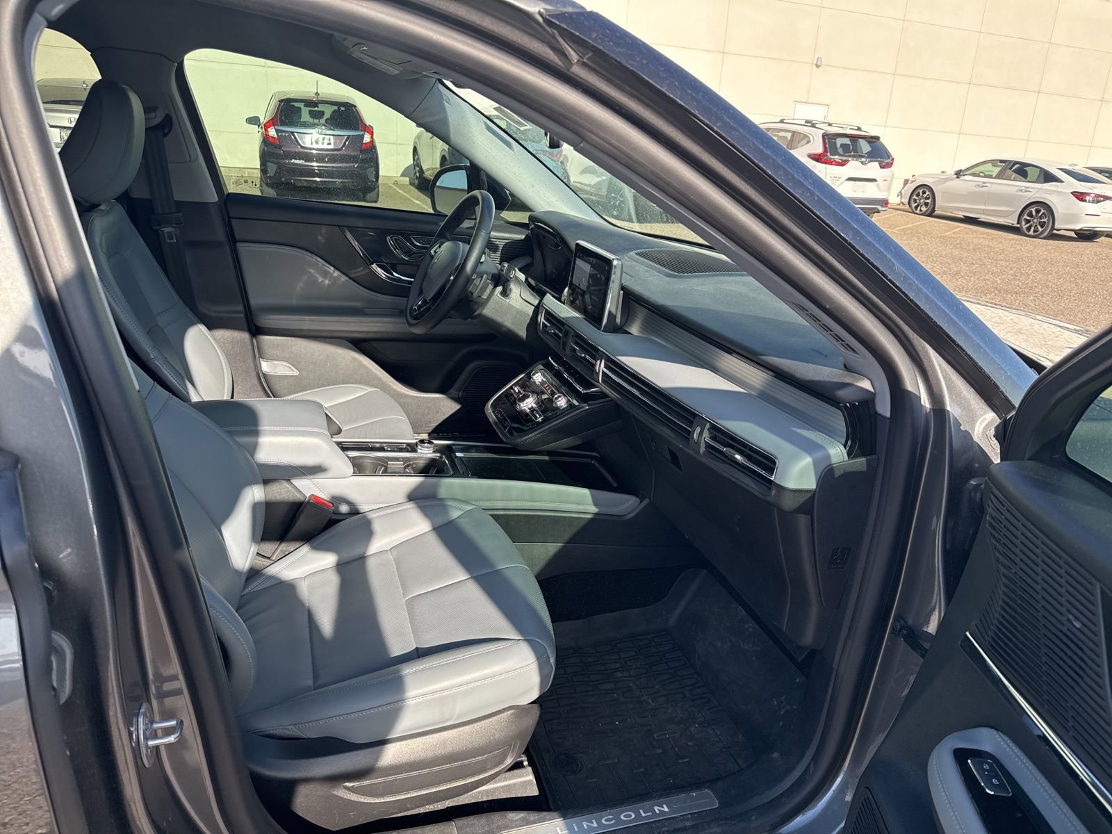 Used 2022 Lincoln Corsair AWD w/ Equipment Group 101A image 13