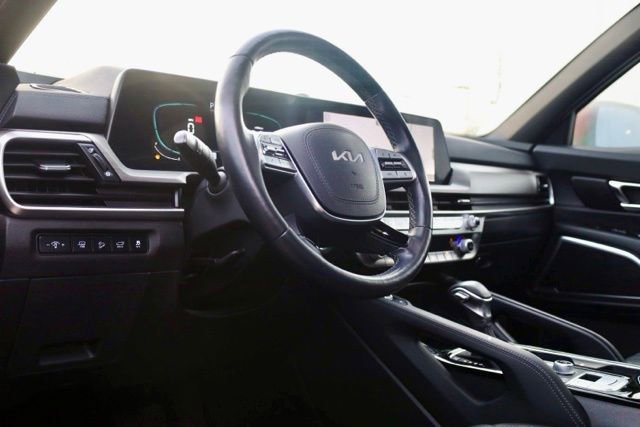 Used 2023 Kia Telluride EX X-Line image 16