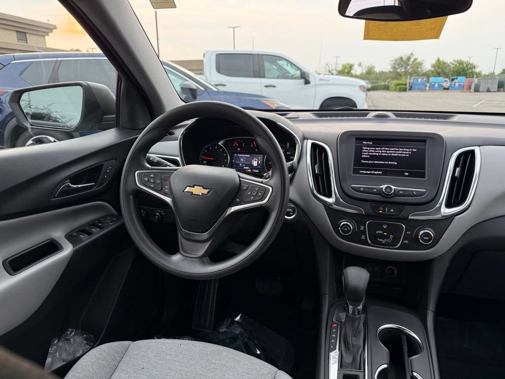 Used 2023 Chevrolet Equinox LS w/ LS Convenience Package AWD/4WD image 15