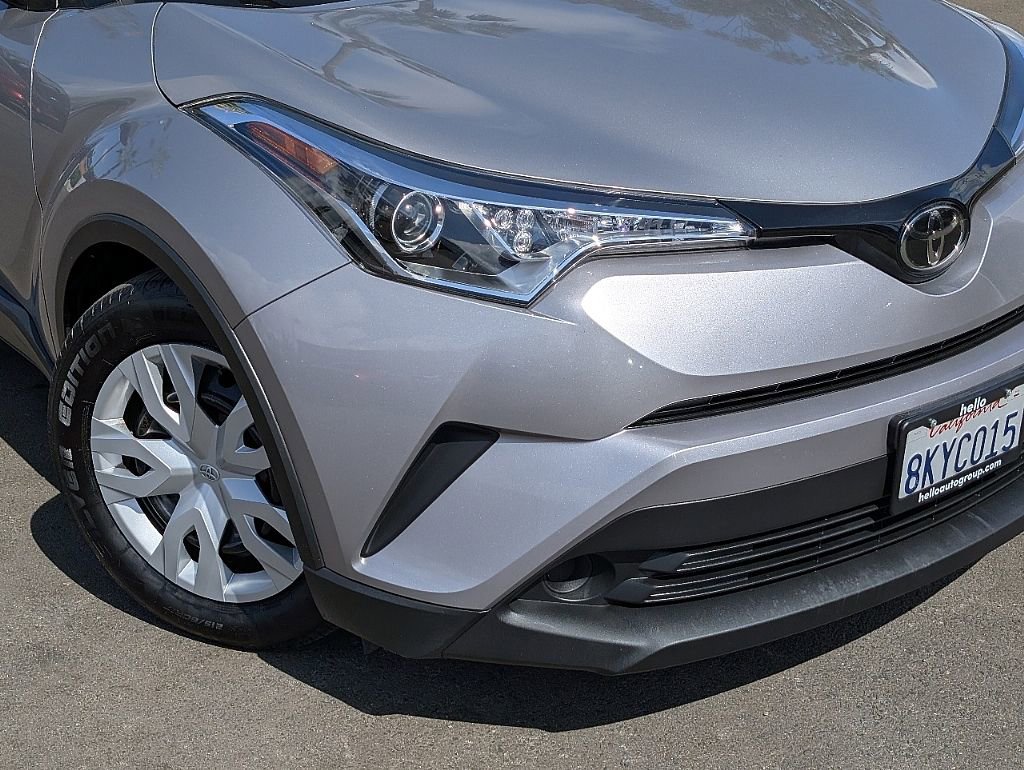 Used 2019 Toyota C-HR LE image 6