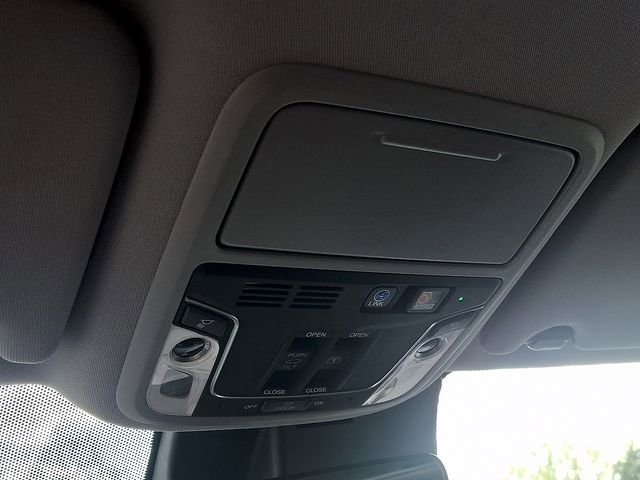 Used 2020 Honda Pilot Elite image 27