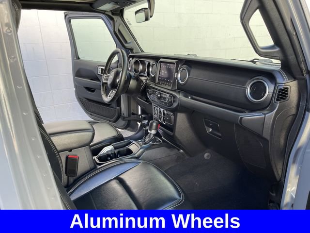 Used 2022 Jeep Wrangler Unlimited Sahara w/ Cold Weather Group image 25