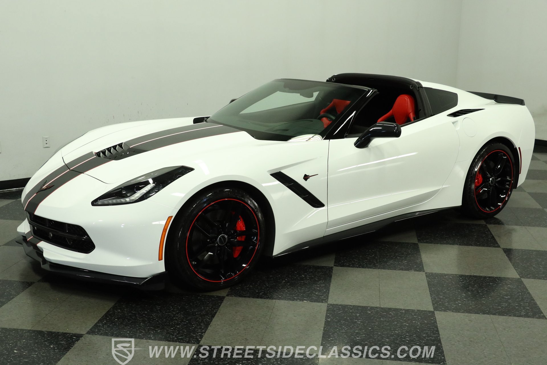 Used 2015 Chevrolet Corvette Stingray Coupe w/ Pacific Design Package RWD image 6