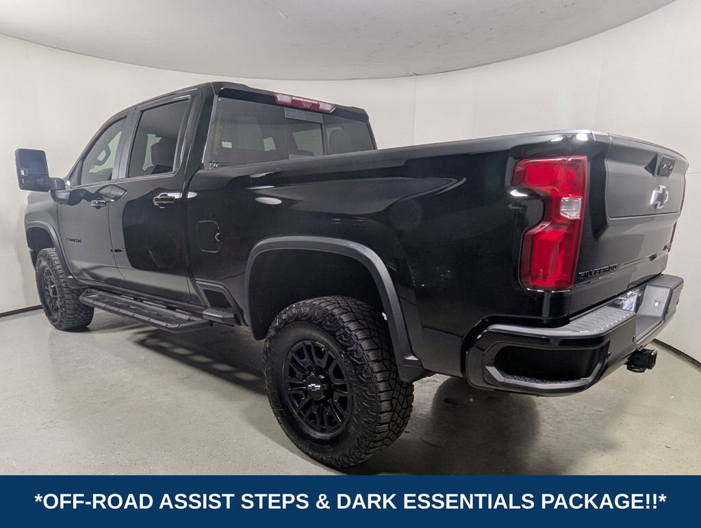 Used 2024 Chevrolet Silverado 2500 ZR2 w/ Technology Package image 6