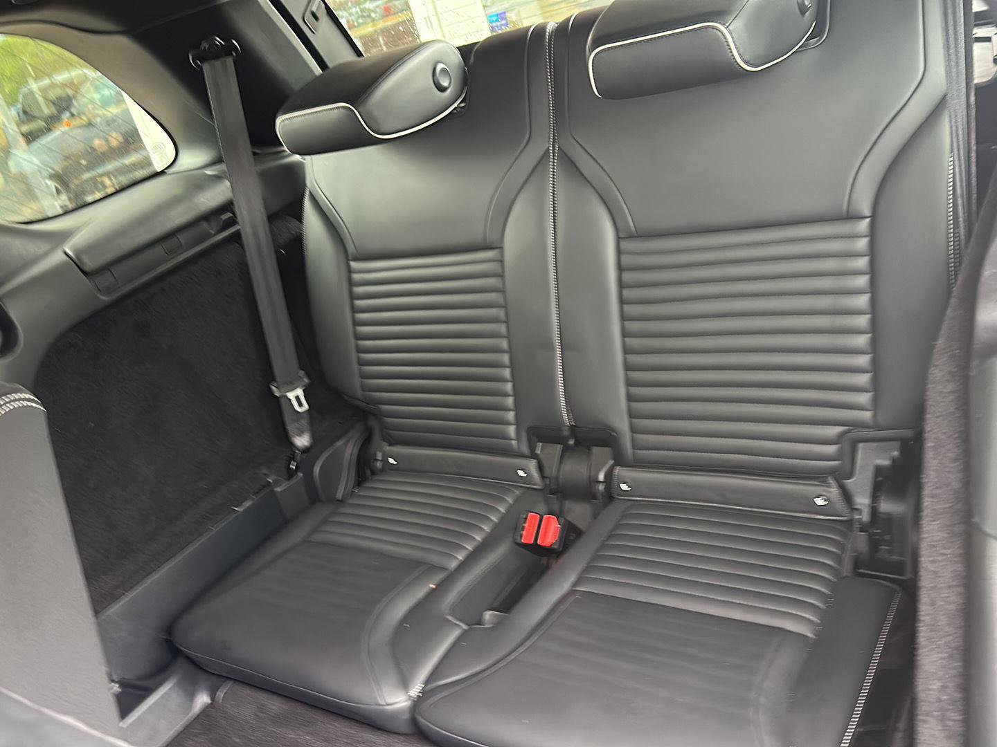 Used 2021 Land Rover Discovery HSE R-Dynamic AWD/4WD image 20
