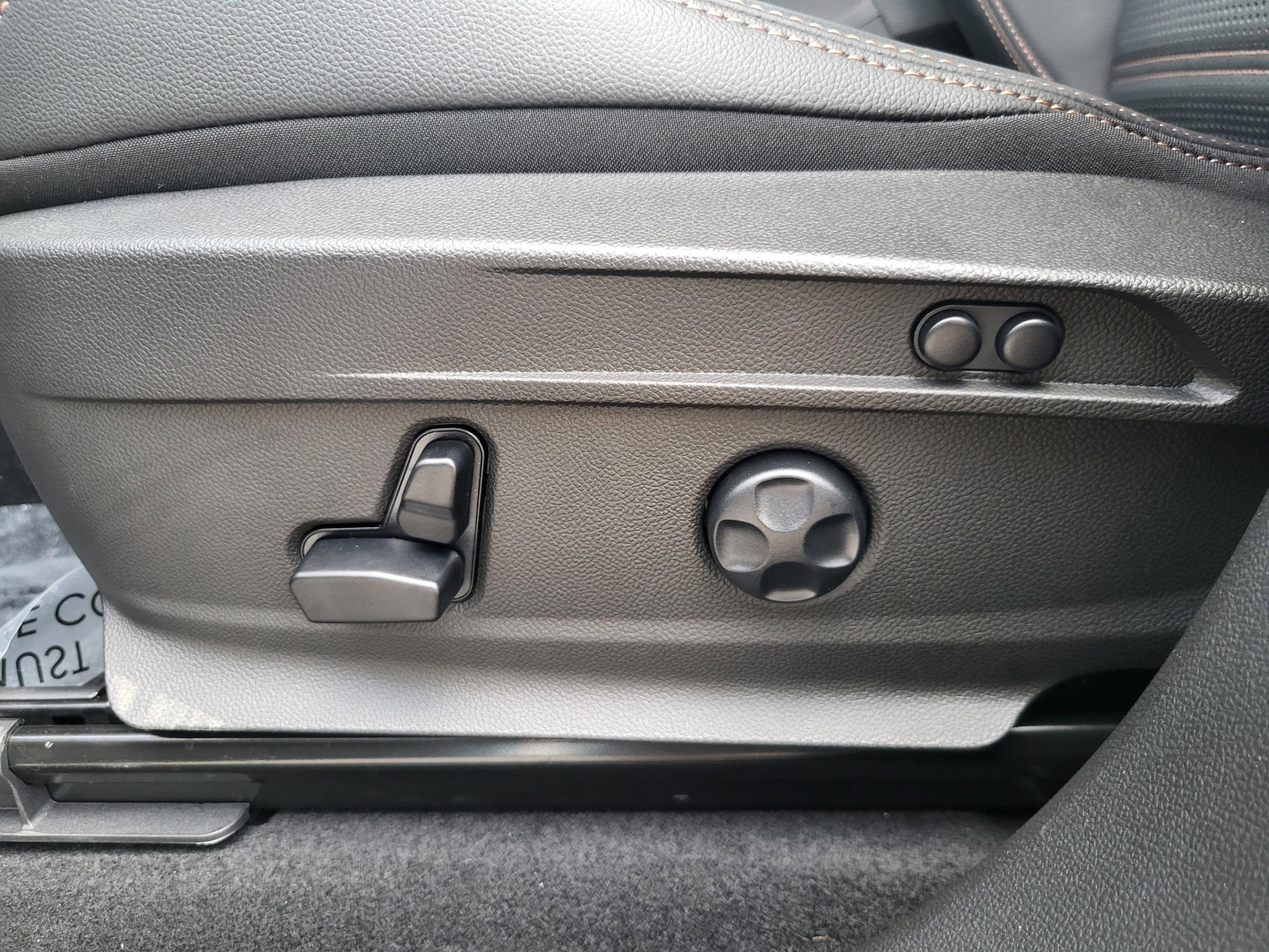 New 2025 Alfa Romeo Stelvio Sprint image 30