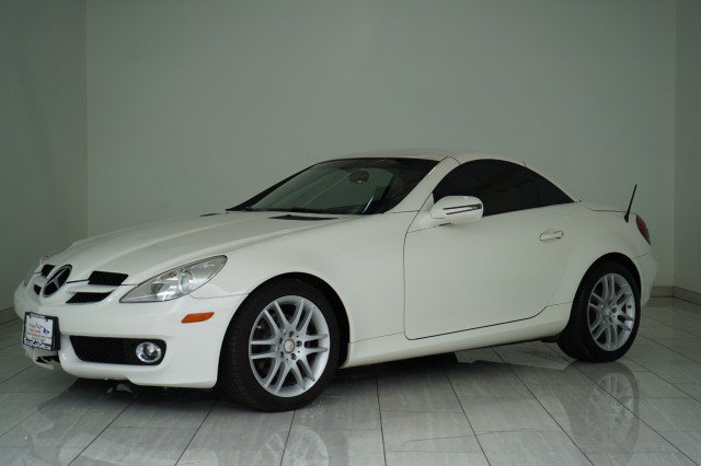 Used 2009 Mercedes-Benz SLK 300 image 3