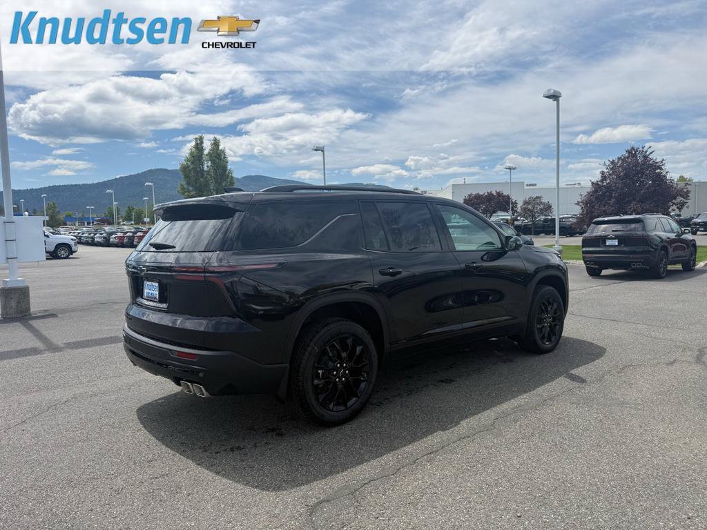 New 2026 Chevrolet Traverse LT w/ Midnight/Sport Edition AWD/4WD image 7