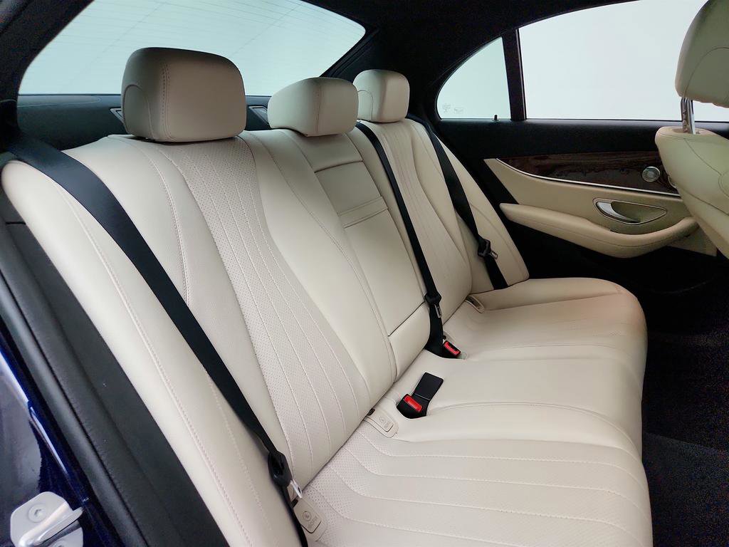Used 2018 Mercedes-Benz E 300 4MATIC w/ Premium 2 Package image 30